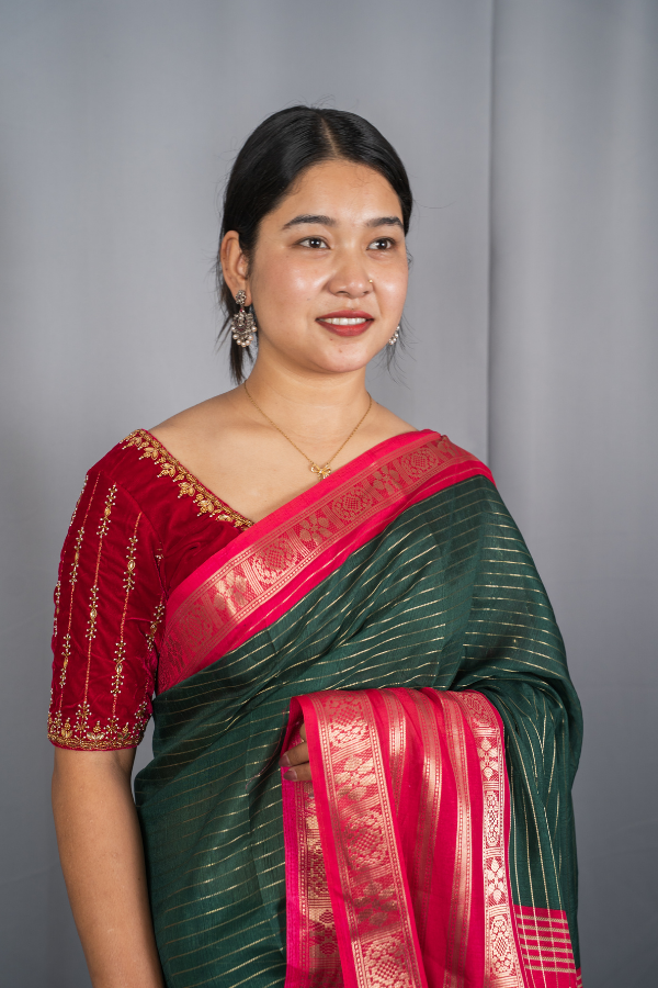 2D Patron Body Line Dola Silk Material Saree - Dahlia - Image 5