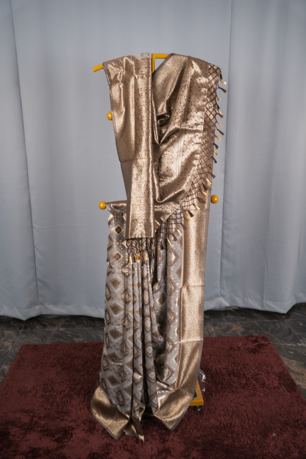 Linen Saree With Meenakari Weaving - Chirag - Image 6