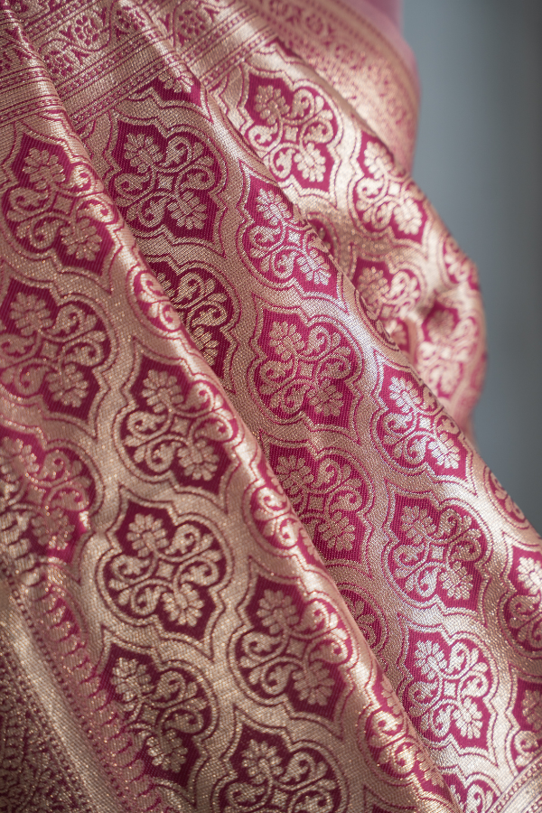 Linen Saree With Meenakari Weaving - Chirag - Image 9