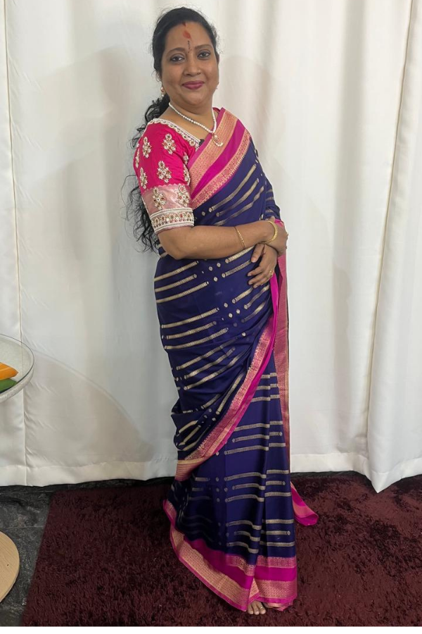 2D Pattern Semi Mysore Silk Crape With Golden Line All Over The Body – Navy Blue With Pink