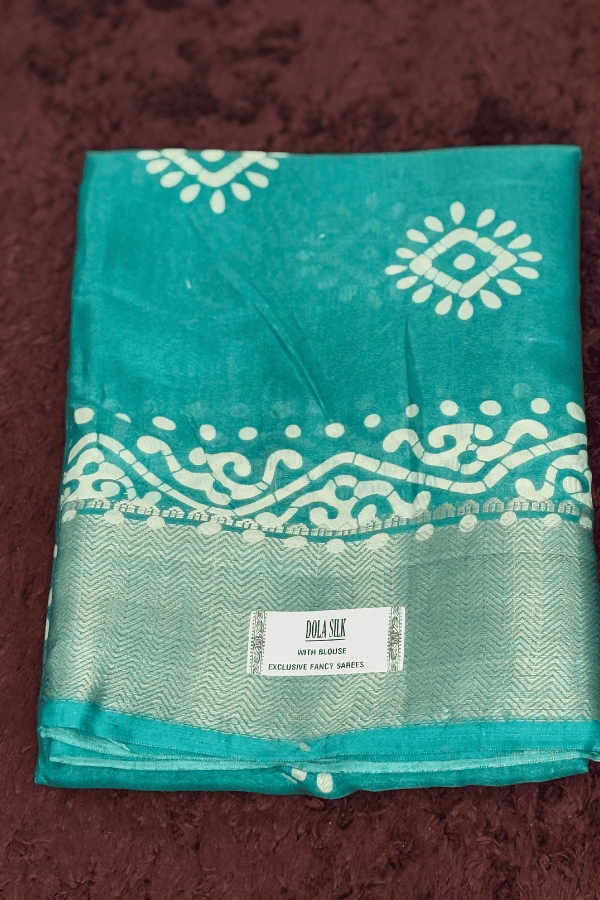 Classic Charm Dola Silk Sarees - Image 2